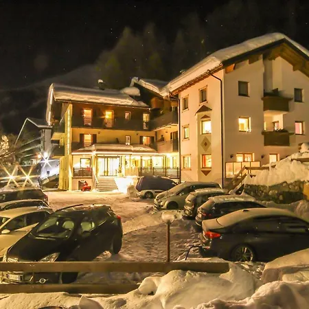 Hotel Cornelia-2